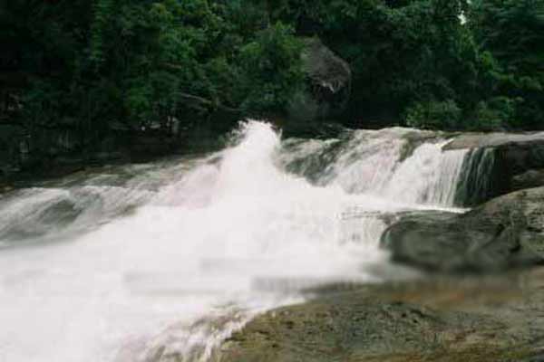 Adyanparawaterfall (3)